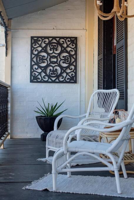Historic Beauty In The Cbd! Parking And Wifi Apartment Launceston Exterior photo